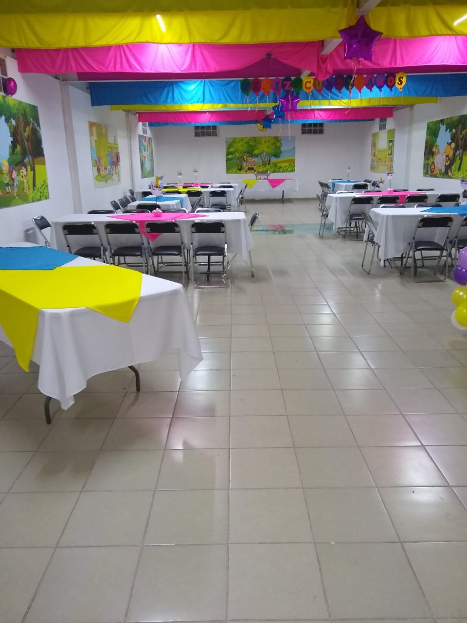 Aqua Fiesta – Aqua Center inside