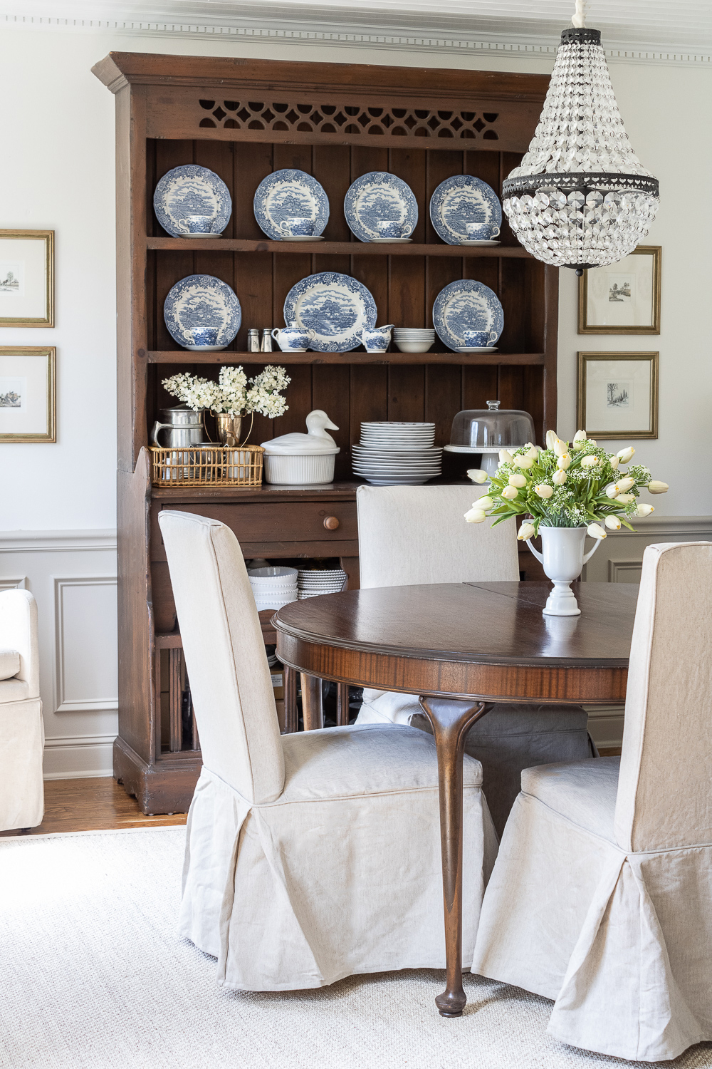 Cozy Dining Rooms within