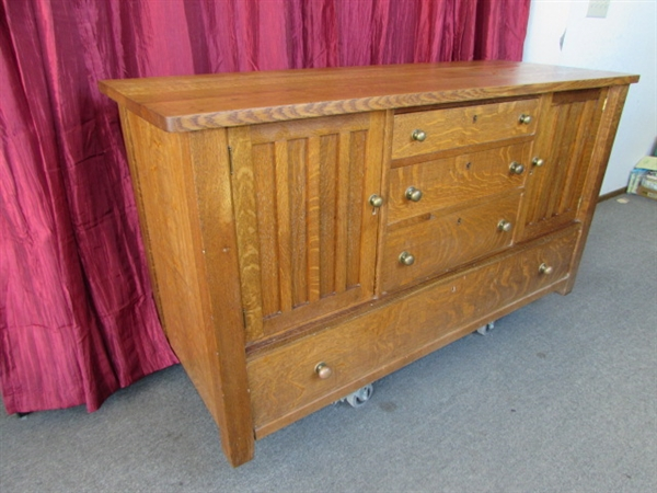 Lot Detail - Wonderful Antique Solid Oak Mission Style Sideboard/Buffet with regard to Creating a Timeless Dining Space with a 70-Inch Mission Oak Buffet