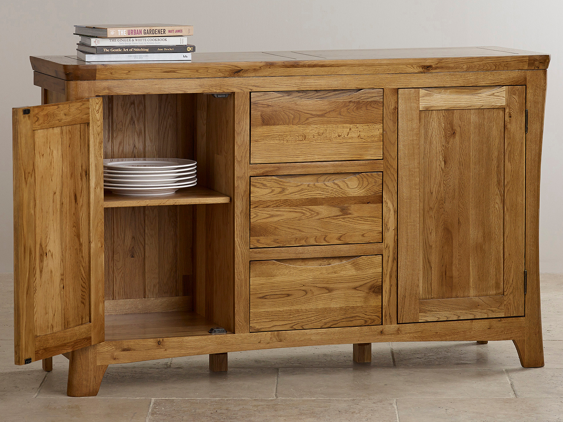 Navigating the Details of a 59 Inch Oak Sideboard for Your Space