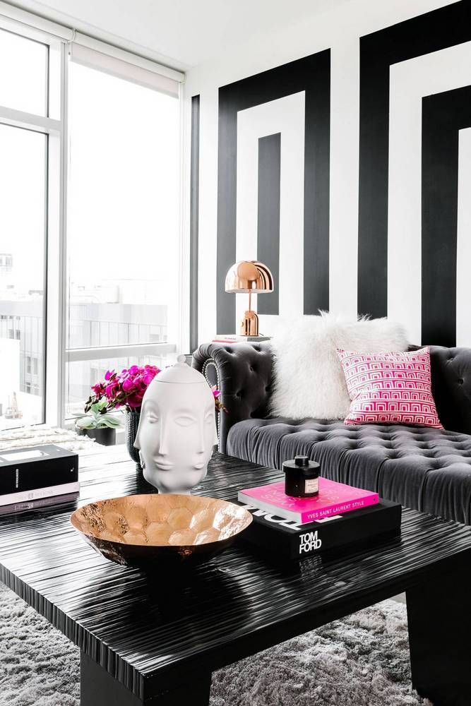 Black And White Modern Home Decor Ideas | Black And White Living Room ... with regard to The Enduring Charm of Black and White in Home Decor