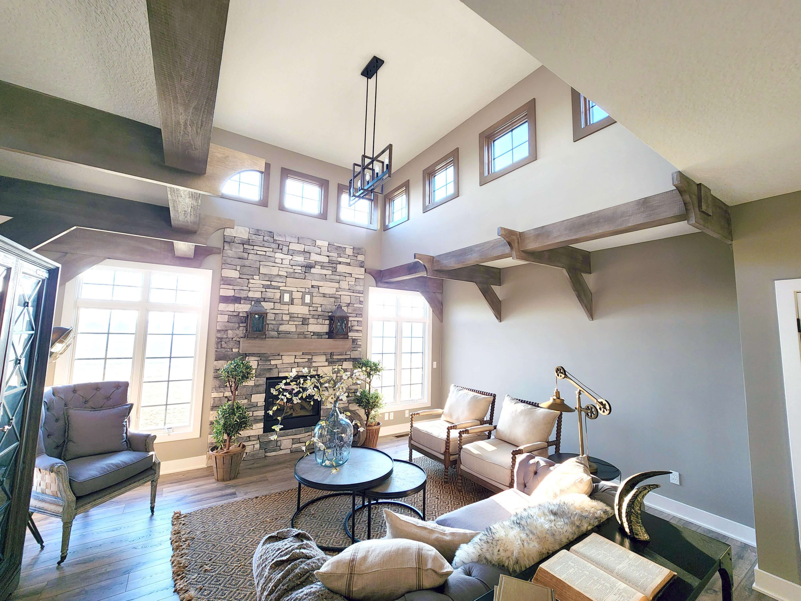 From Past to Present Crafting Homes with Timeless Decor