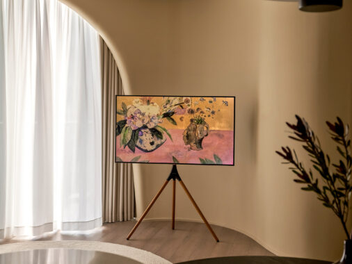 A Fresh Perspective Eastern Interior Design Blending Tradition and Color Innovation