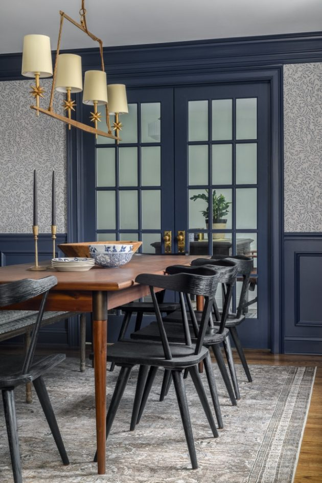 15 Cozy And Inviting Traditional Dining Room Designs For Memorable Meals inside Creating Memorable Meals The Vancouver Dining Set&amp;#039;s Enduring Style