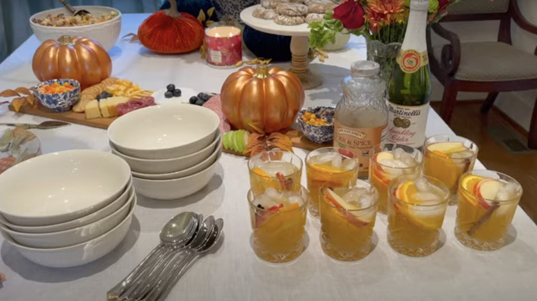 5 Home Decor Must-Haves For All Of Your Fall Holiday Parties inside Holiday Home Deals Guide Must Have Items For Holiday Party Hosting