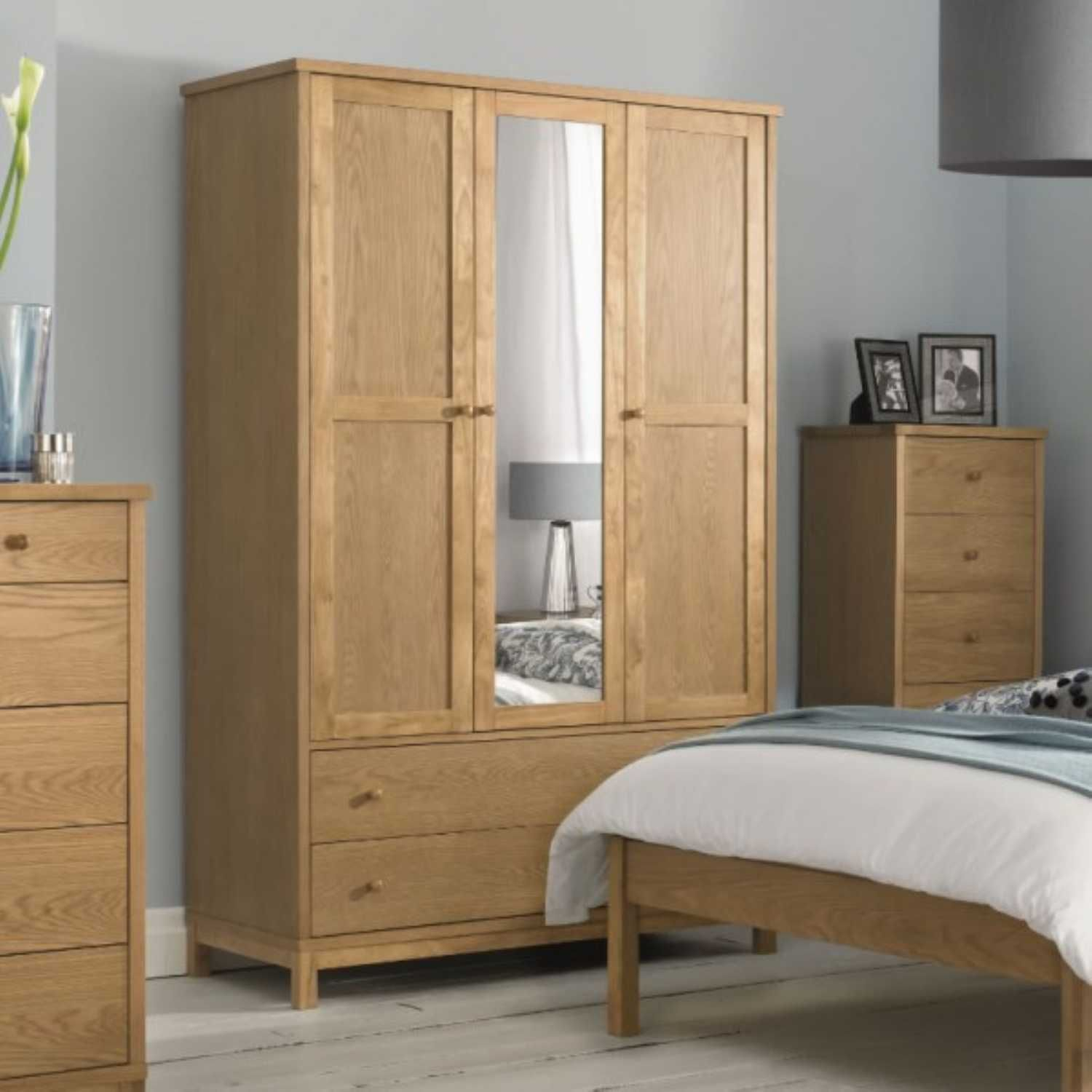 Bentley Designs 4800-83 Atlanta Oak Solid Wood Triple 3 Door 3 Drawer Center Mirror Wardrobe ... with Oak Solid Wood Sliding Door Storage Wardrobe, Creamy/Natural, 70.8X24.4X78.7&amp;quot;