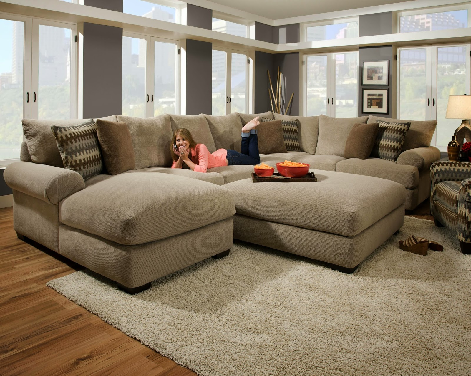 Decorar Con Un Sofá En Tono Taupe | Fitness &amp;amp; Chicness throughout Designing Your Dream Living Room with the Flix 5-Piece Taupe Sectional