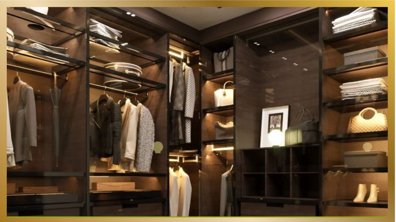 How a Red Oak Wardrobe Can Elevate Your Bedroom Organization