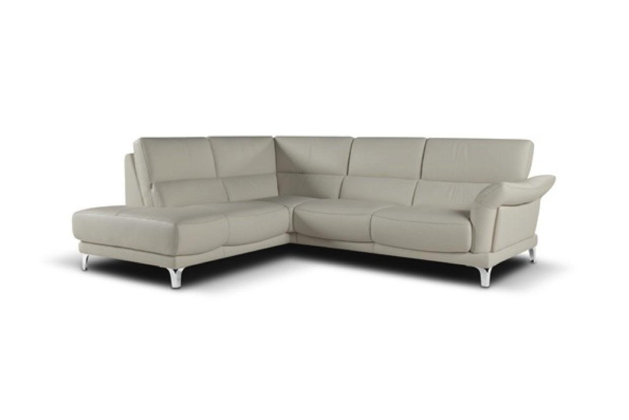 Designing Your Dream Living Room with an L-Shaped Italian Leather Sectional