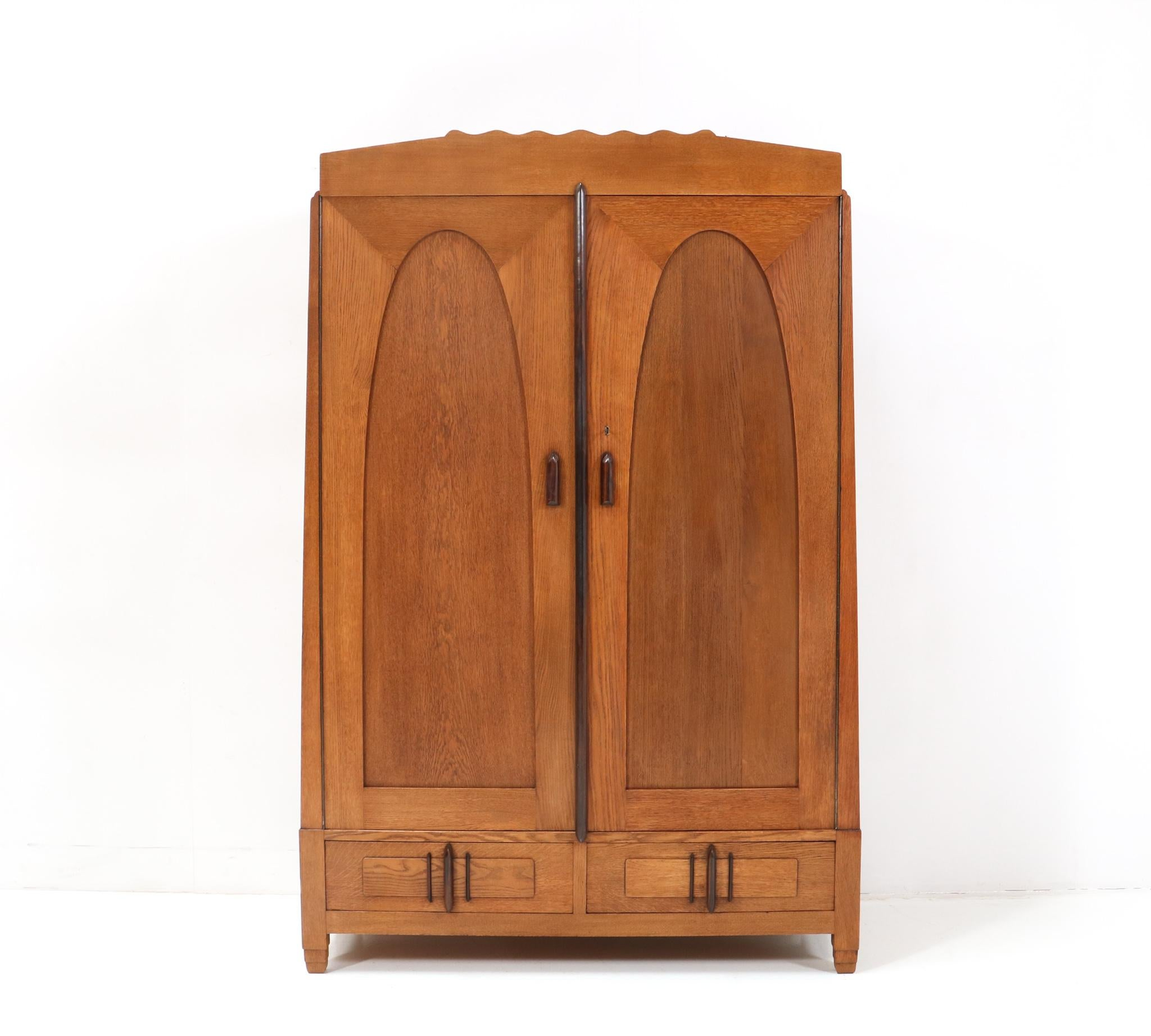 The Craftsmanship Behind the Glasglow Armoire A Deep Dive