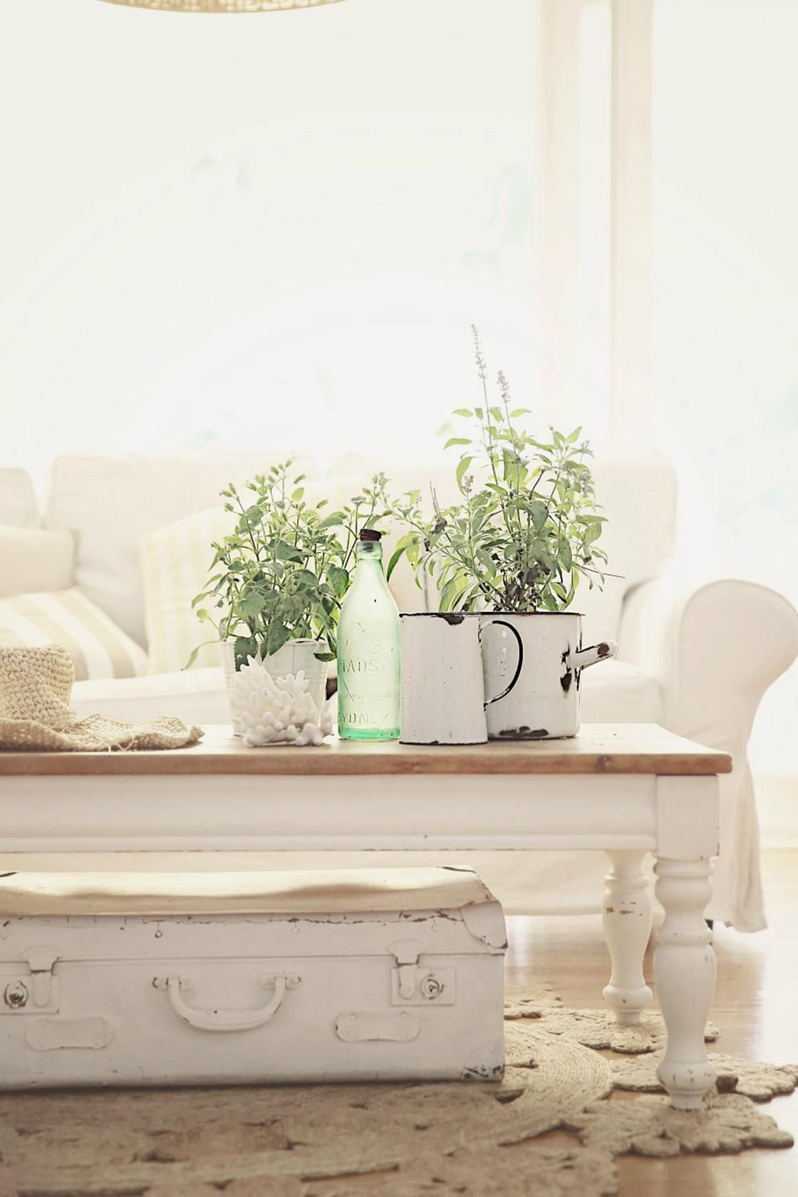 Beyond the Style Defining Your Shabby Chic Coffee Table