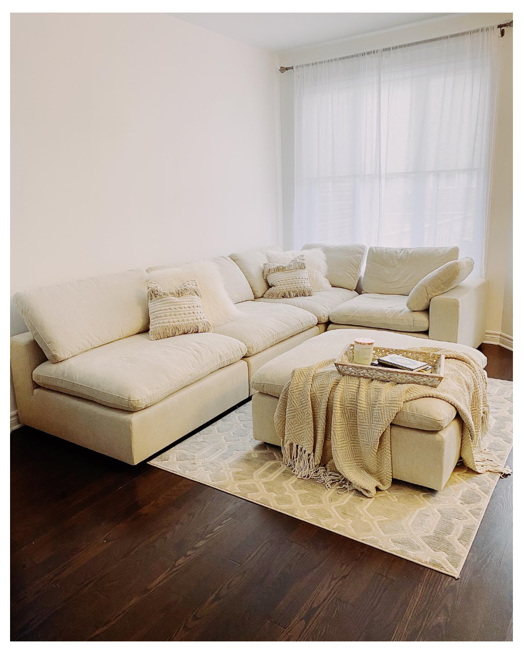 The Art of Styling a Cream Modular Sectional for Cozy Living