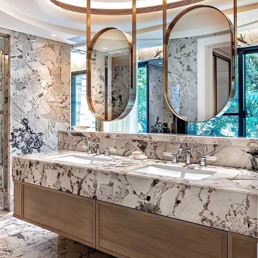 Exploring the aesthetic appeal of wheat granite in bathroom spaces
