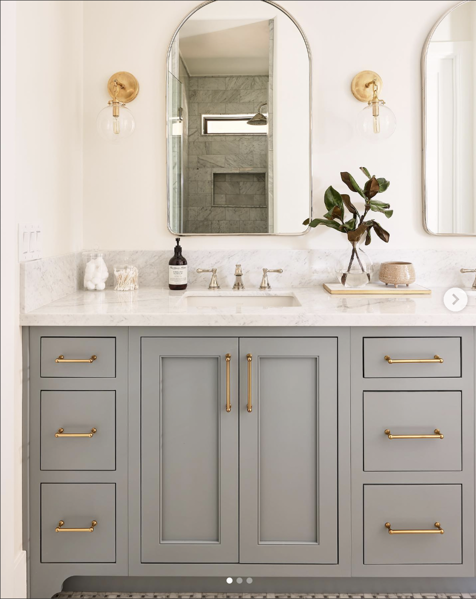 30 Beautiful Grey Bathroom Ideas To Bring A Sense Of Calm with regard to 30&amp;quot;Sgl Vanity Dark Gray