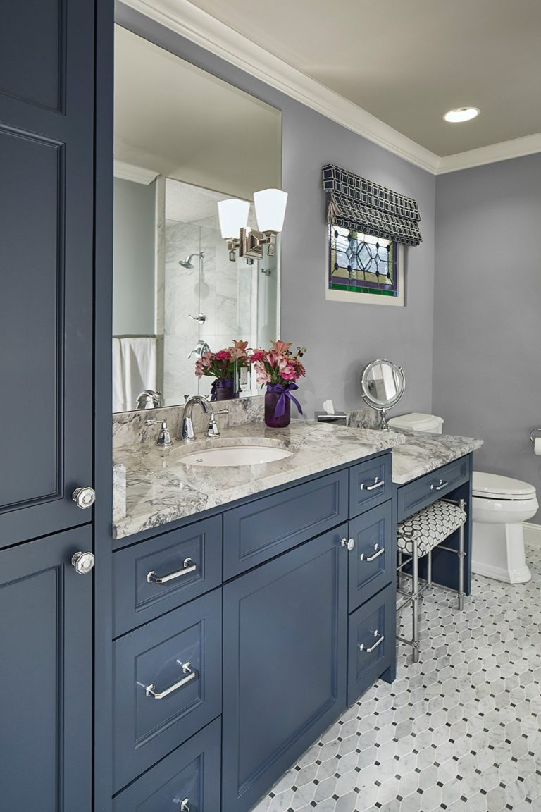 34+ Transitional Master Bathrooms With Blue Cabinets Ideas with regard to Maximizing space with a 54 inch dark blue single vanity in small bathrooms