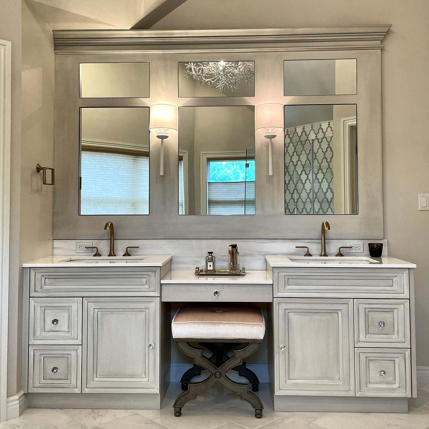 7 Double Vanity Ideas For Small Bathrooms for 48&amp;quot; Single Bathroom Vanity Dark Gray