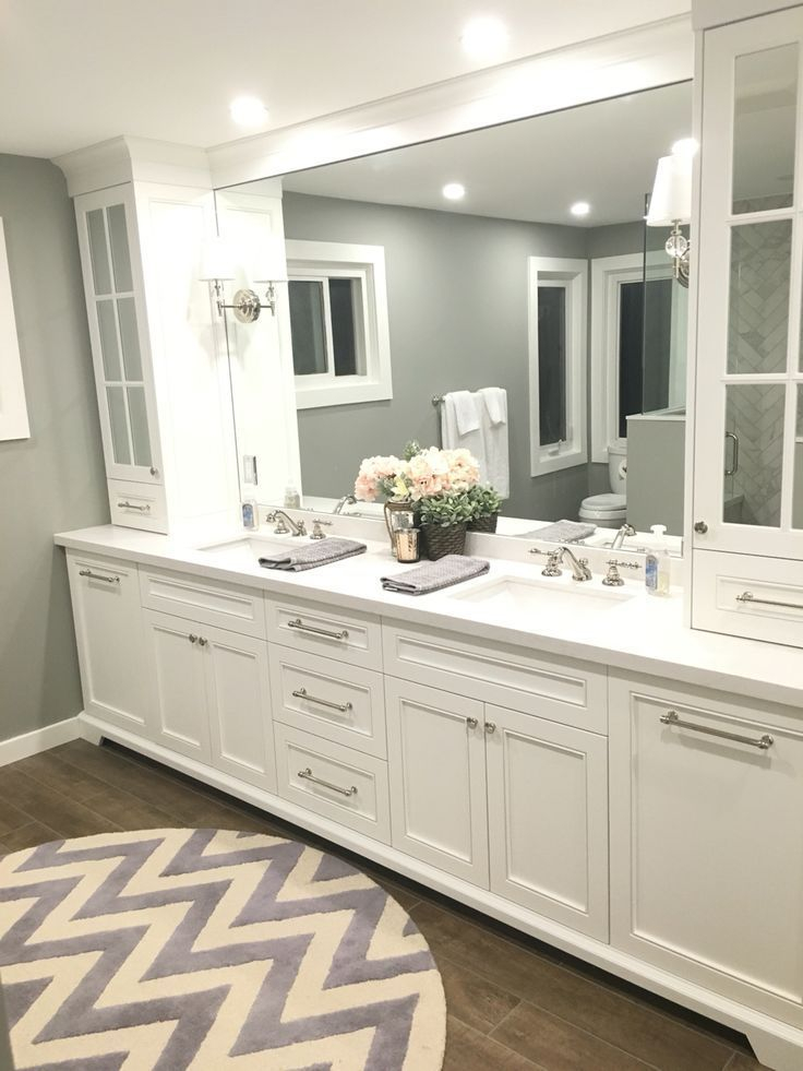 Maximizing small bathrooms with white double vanity solutions