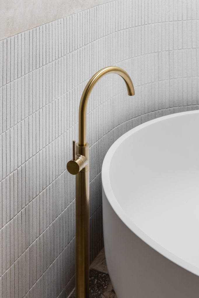 Unleash The Radiance: Golden Accents For Your Bath Sanctuary - Felice regarding Designing Your Bathroom Sanctuary with Classic White and Gold Accents