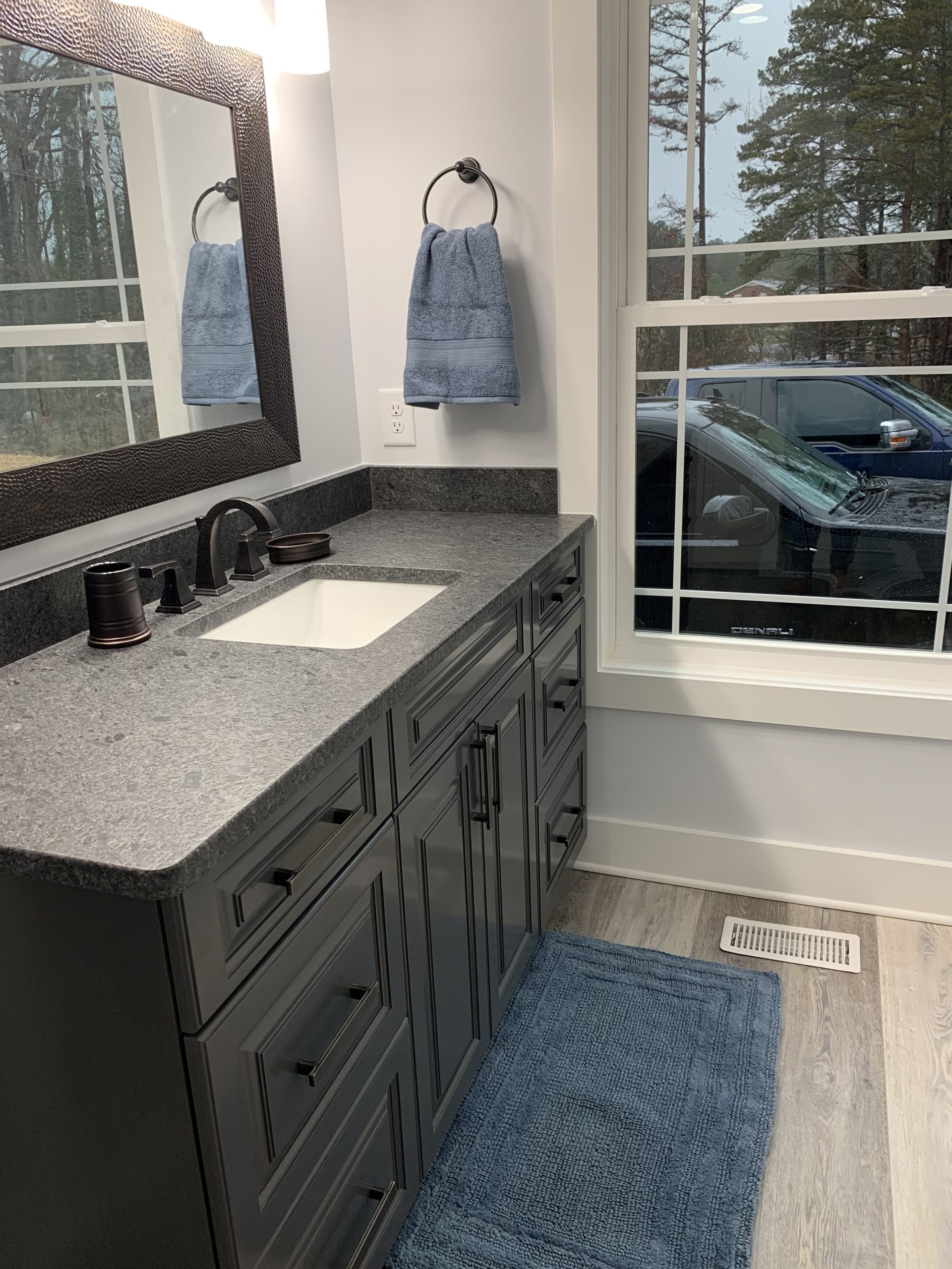 What Colours Go With Dark Grey Bathroom At Ruby Gagnon Blog intended for The Art of Choosing the Right Dark Gray Vanity for Your Home