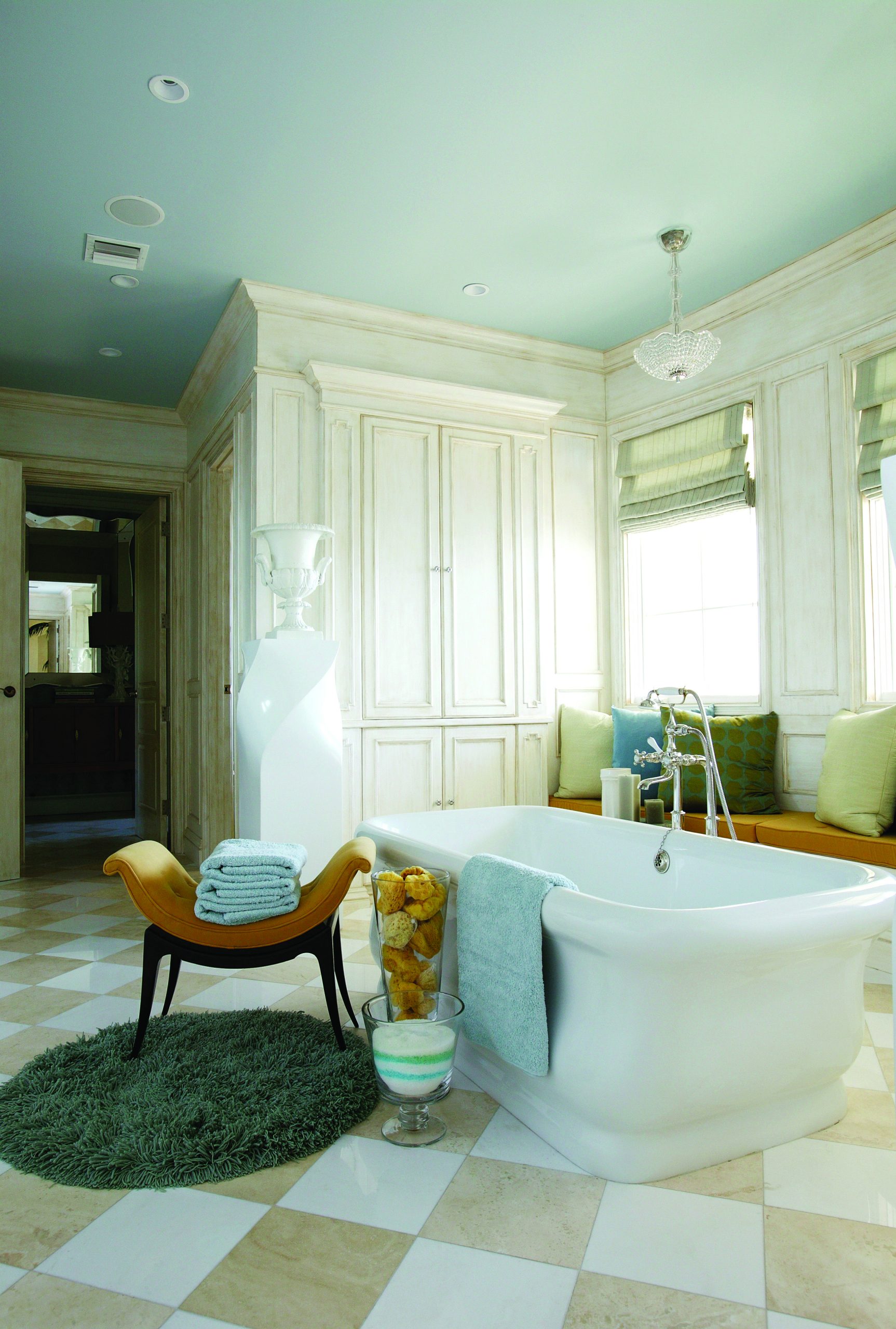 Choosing the Right Paint for Your Bathroom Ceiling