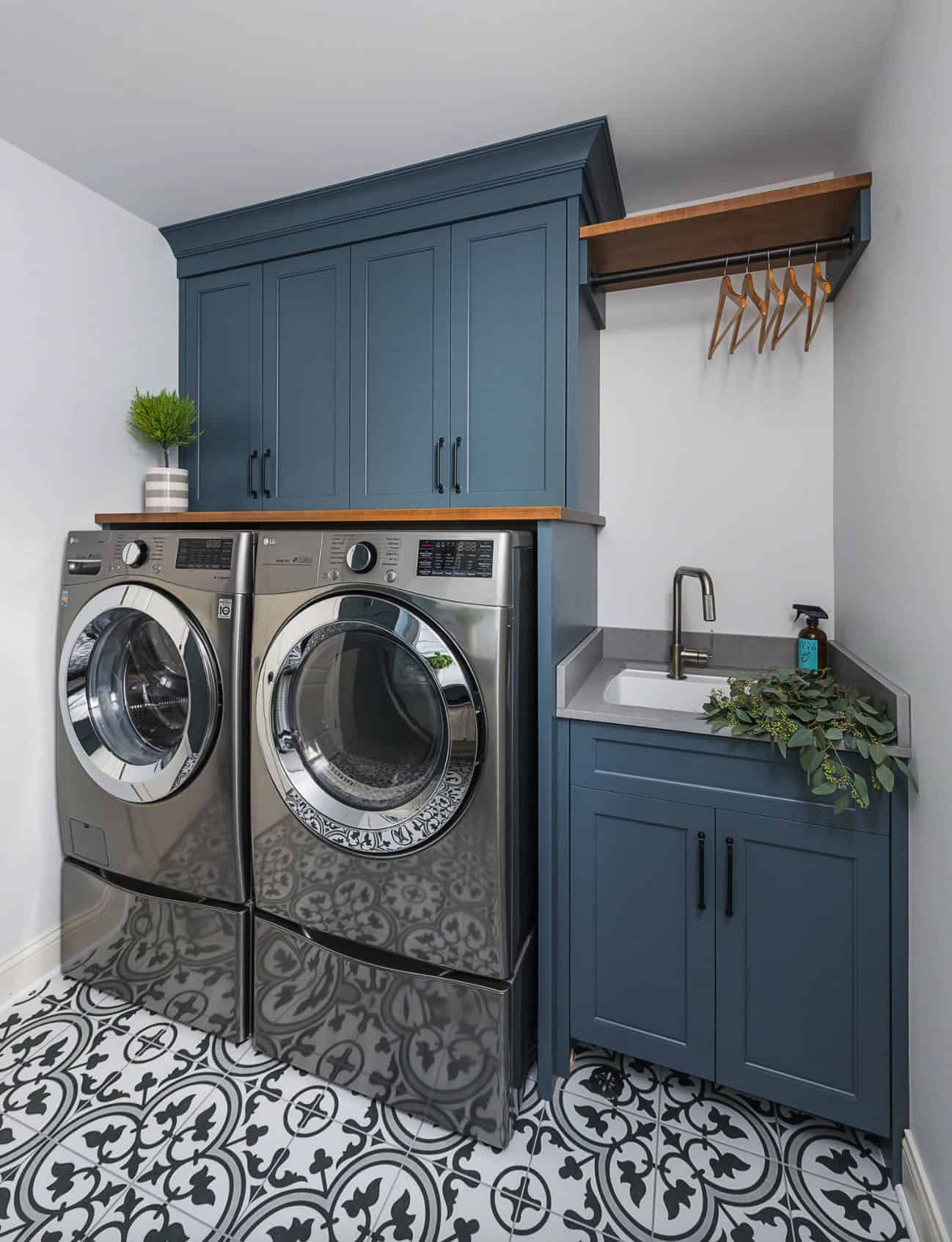 21 Smart And Practical Space-Saving Ideas For Your Tiny Laundry Room ... pertaining to Laundry Room Ideas Basement