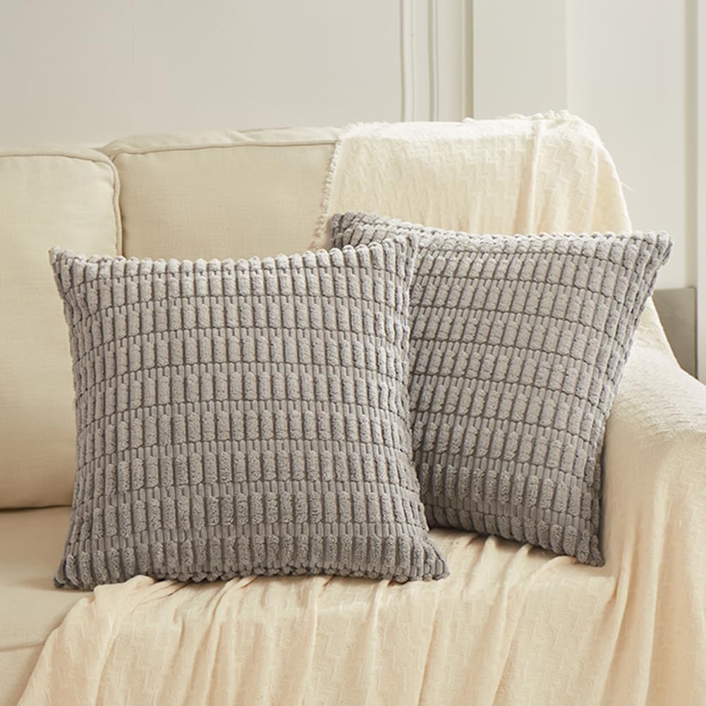 Designer Secrets for Mixing Gray Bed Pillows and Neutral Linens in 2026 3