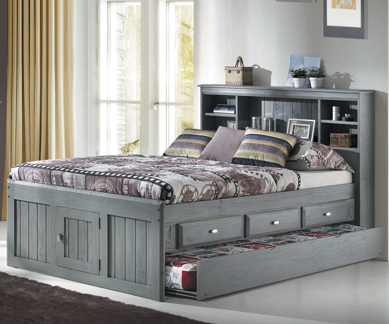 Navigating Weight Limits and Mattress Clearances for Trundle Beds 2