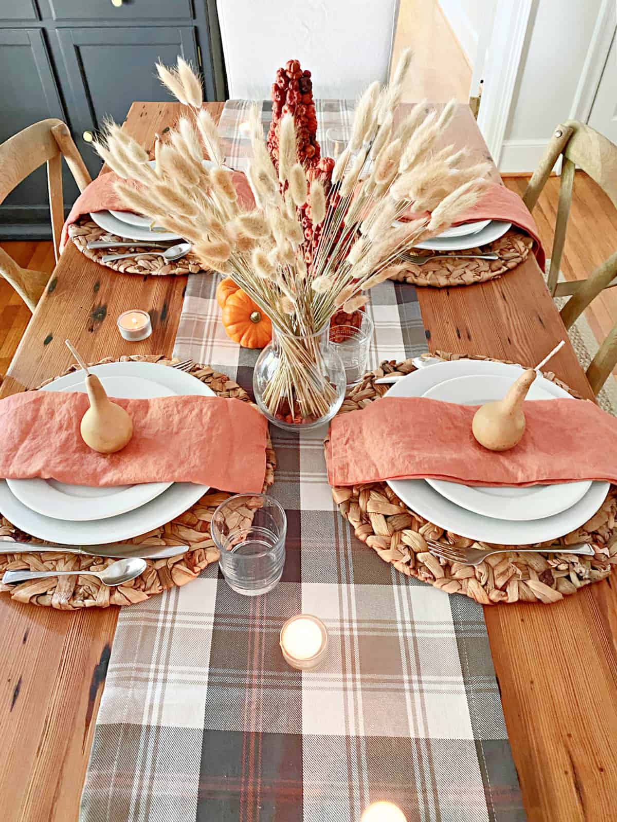 Thoughtful Fall Table Setting Ideas Gathered From Years of Hosting Experience 4