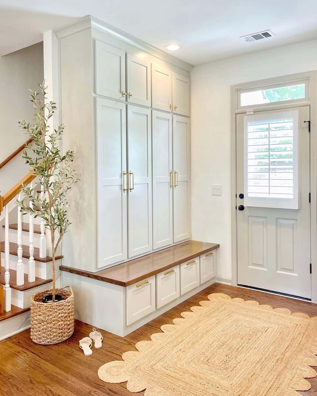 What Years of Home Design Interviews Taught Me About Choosing a Mudroom Storage Bench 5