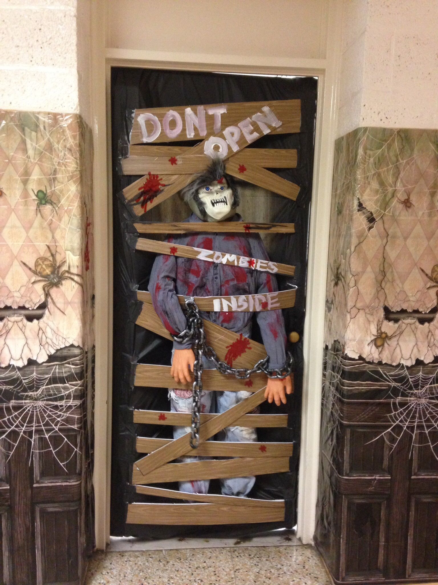 What years of interviewing top seasonal decorators taught me about crafting the perfect Halloween entrance 3